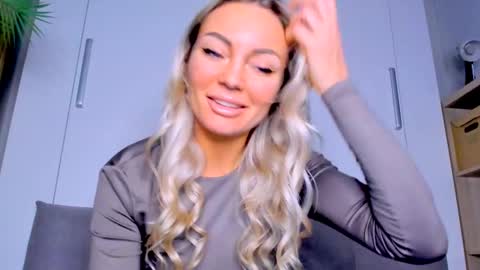 Snapshot of adriana_coy_ chatting on March 10, 5:50 pm Adriana online show from March 10, 5:50 pm