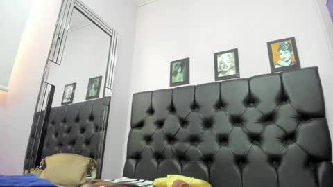 adriana online show from November 19, 5:12 pm