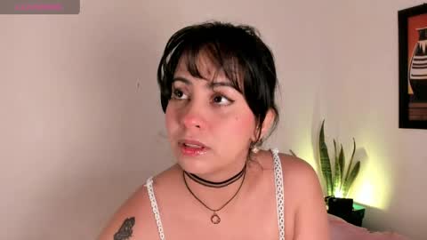 adrianny online show from April 16, 3:01 pm