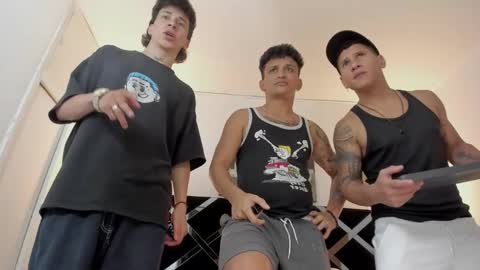 Adrian online show from November 27, 4:09 am