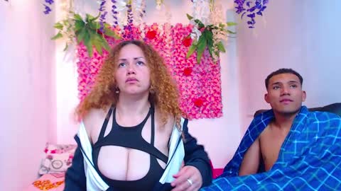 Snapshot of adriel_and_risitos_ chatting on September 18, 3:16 pm adriel_and_risitos_ online show from September 18, 3:16 pm