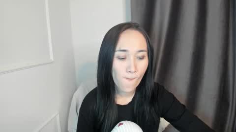 Aenie online show from October 13, 1:13 pm