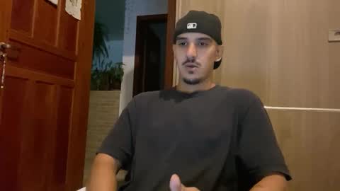 Luci online show from February 4, 5:00 am