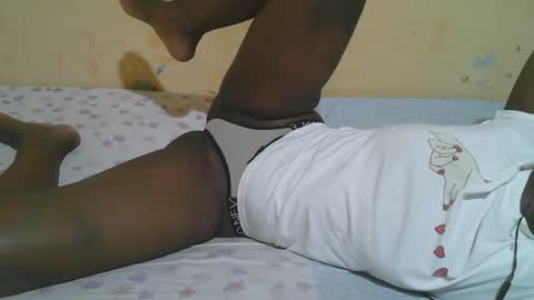 Snapshot of african_pussy2 chatting on October 13, 11:45 am african_pussy2 online show from October 13, 11:45 am