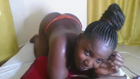 Snapshot of africanbeauty4 chatting on October 10, 7:19 pm ELIZABETH online show from October 10, 7:19 pm