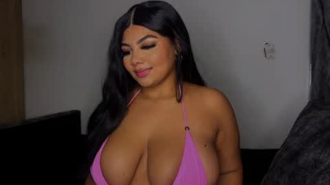 Afrodita Ross online show from April 11, 7:35 am