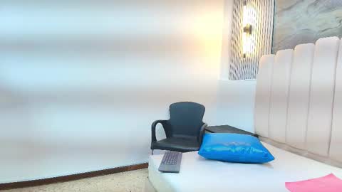 AGATHA online show from November 22, 1:42 pm