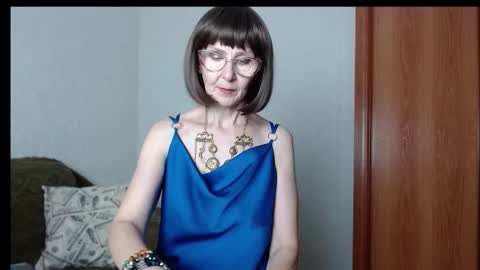 Snapshot of agatha_moore_ chatting on September 25, 3:41 pm Agatha online show from September 25, 3:41 pm