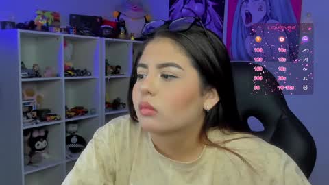 Cat online show from December 5, 7:10 am