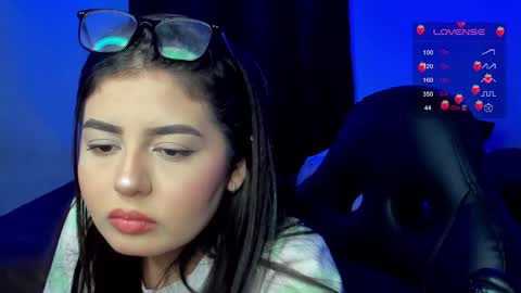 Cat online show from December 2, 5:04 am