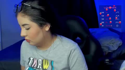 Cat online show from November 24, 4:44 am