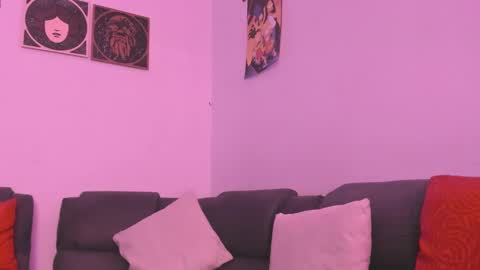 Snapshot of agathaa_ks_ chatting on March 1, 1:00 am Camila 2 online show from March 1, 1:00 am