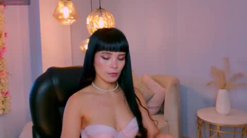 Agatha online show from February 4, 7:51 pm