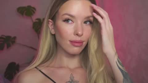 May online show from November 14, 6:43 pm