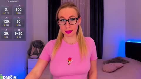 Polly online show from February 4, 3:38 pm