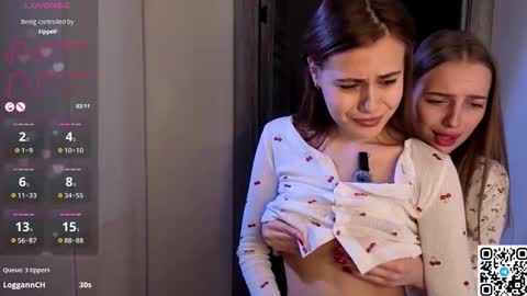 Monica and Bella online show from March 1, 7:23 am