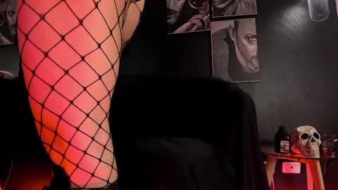Snapshot of agnes_jones chatting on September 26, 11:24 pm agnes_jones online show from September 26, 11:24 pm