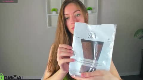 agnes wells online show from September 13, 1:19 am