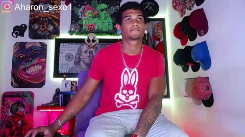 Snapshot of aharon_sexo1 chatting on March 1, 2:37 am Aharon Zamora online show from March 1, 2:37 am