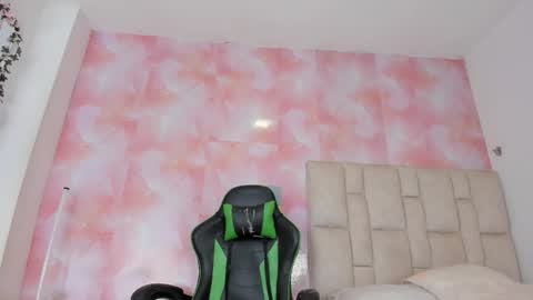 karoline  online show from February 17, 11:26 pm