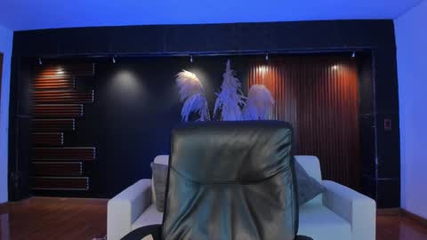 aidajoness online show from September 25, 12:34 pm