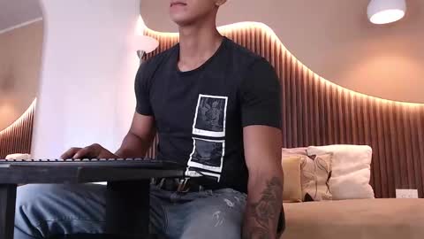 Snapshot of aiden_steel chatting on October 11, 2:11 pm Aiden online show from October 11, 2:11 pm