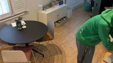 Snapshot of aidjw1 chatting on December 8, 12:30 pm Spicyla online show from December 8, 12:30 pm