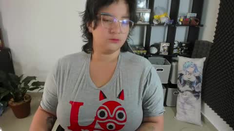 Snapshot of aikadreams chatting on February 20, 1:30 pm Catalina online show from February 20, 1:30 pm