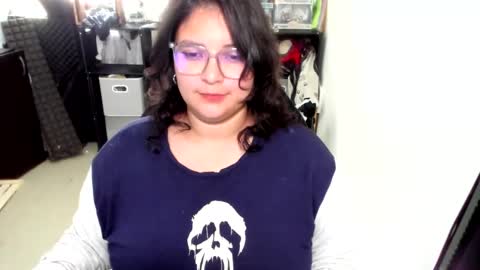 Catalina online show from October 28, 9:49 pm