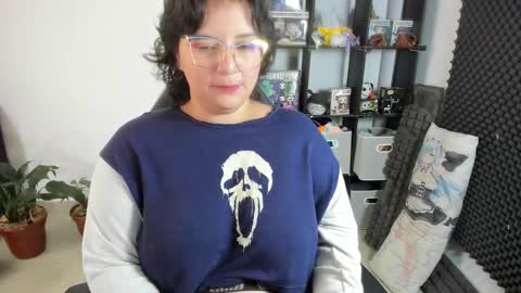 Snapshot of aikadreams chatting on March 6, 3:45 pm Catalina online show from March 6, 3:45 pm
