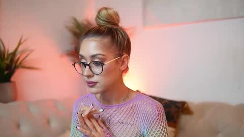  Aileen  online show from October 7, 11:23 pm