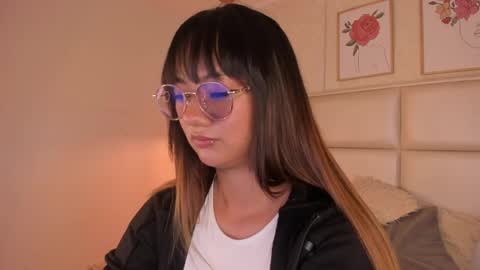 Aily Yozuko online show from April 8, 2:58 am