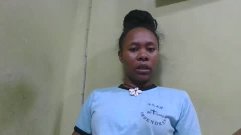 aimee982179 online show from April 18, 2:35 am