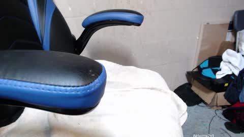 Leo  Airborn  Sir  Daddy online show from March 10, 5:54 am