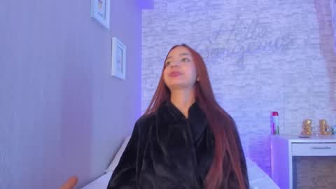 Aisha online show from February 18, 3:10 am