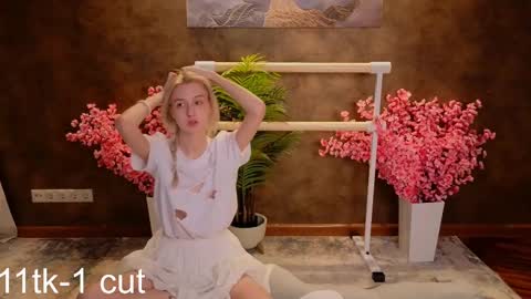 aishiro online show from February 21, 3:43 pm