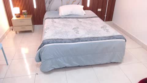 AIXA  online show from September 18, 12:09 pm