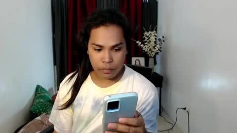 hi im aizy online show from December 17, 1:56 am