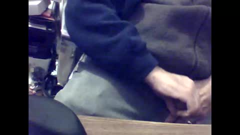 Snapshot of aj_ipa chatting on December 21, 12:53 am aj_ipa online show from December 21, 12:53 am