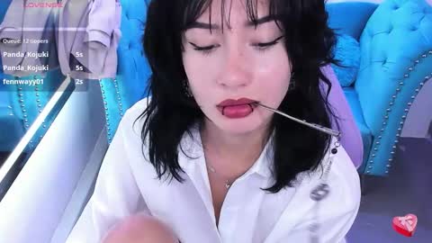 Azaka  online show from March 19, 2:11 pm