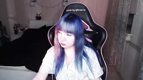 akirahartyx online show from November 24, 4:49 pm