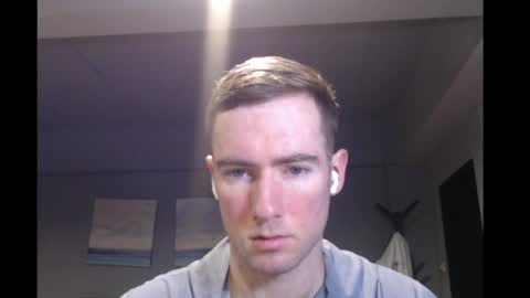 Snapshot of al3xzanderth3gr3at chatting on February 22, 8:50 am Alex online show from February 22, 8:50 am