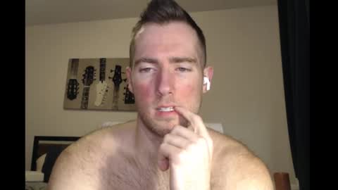 Snapshot of al3xzanderth3gr3at chatting on October 8, 10:32 am Alex online show from October 8, 10:32 am