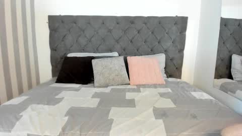 Snapshot of alahia_am chatting on March 7, 11:18 am alahia_am online show from March 7, 11:18 am