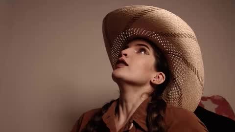           online show from October 16, 9:31 am