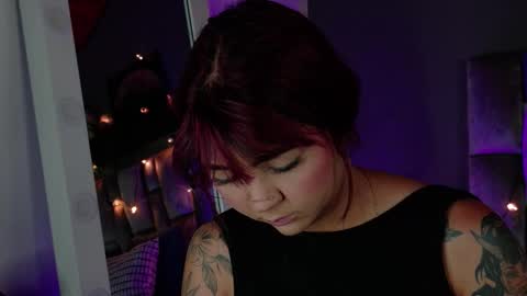 Snapshot of alaiarogers chatting on September 22, 11:36 am Alaia online show from September 22, 11:36 am