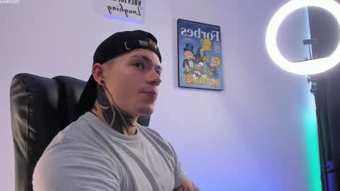 Snapshot of alan_rosee chatting on March 1, 3:38 pm Alan online show from March 1, 3:38 pm