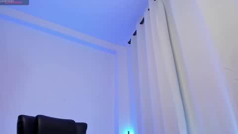 Snapshot of alan_rosee chatting on September 18, 4:55 pm Alan online show from September 18, 4:55 pm