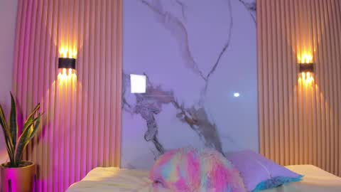 Snapshot of alana_333 chatting on October 15, 1:45 pm A L A N A online show from October 15, 1:45 pm