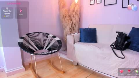 Alana online show from December 17, 12:45 pm